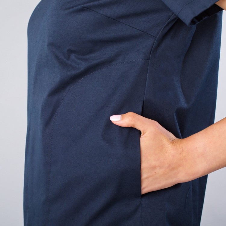 kieszenie w bluzie medycznej damskiej Waves.jpg